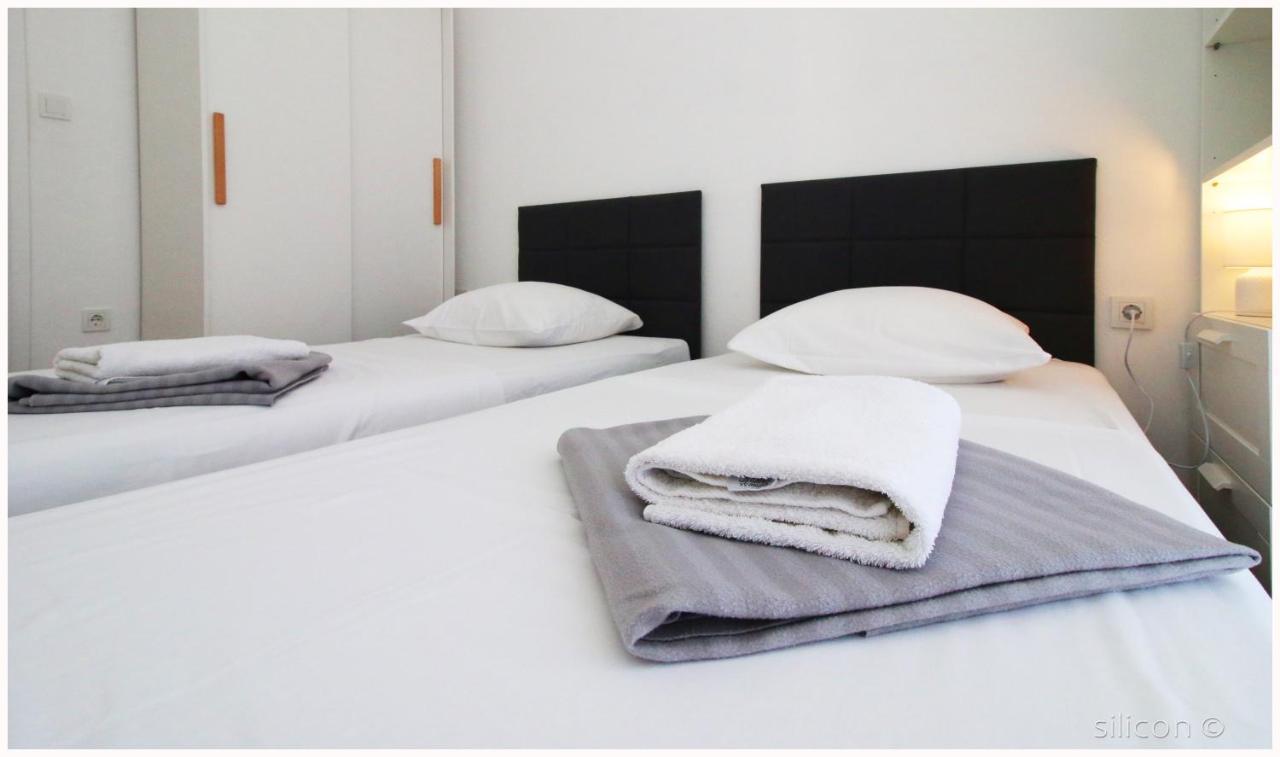 Apartman Silicon Primosten Bagian luar foto