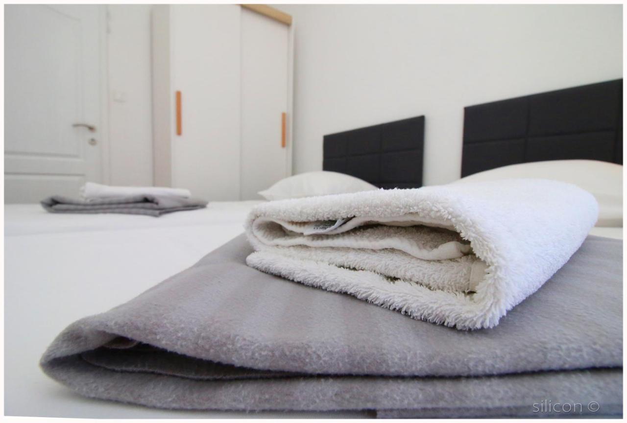 Apartman Silicon Primosten Bagian luar foto