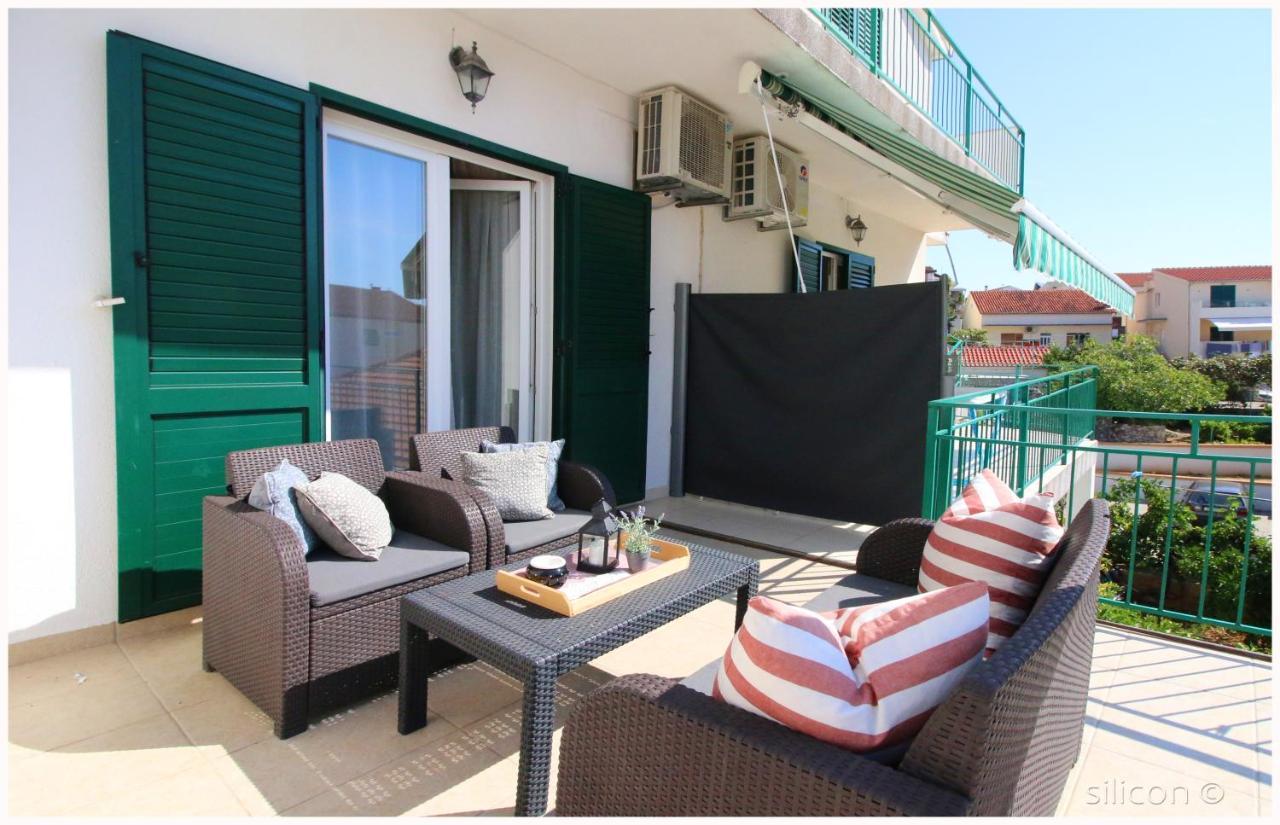 Apartman Silicon Primosten Bagian luar foto